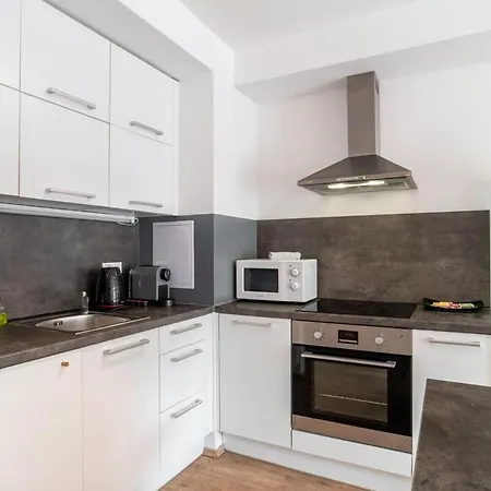 Chic Urban 1br And Easy Parking Διαμέρισμα *