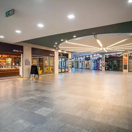 Διαμέρισμα Chic Urban 1br And Easy Parking Μπρατισλάβα