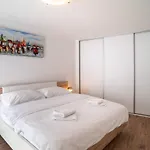 Chic Urban 1br And Easy Parking